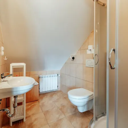 Pod Glinikiem Apartment Kacwin