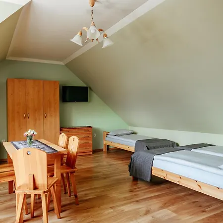 Pod Glinikiem Apartment